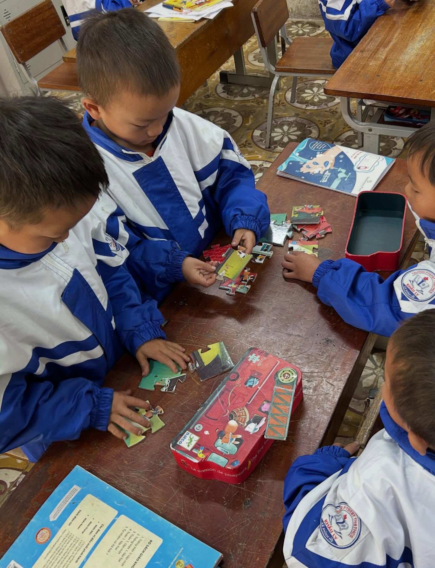 - | Sourires d'Enfants