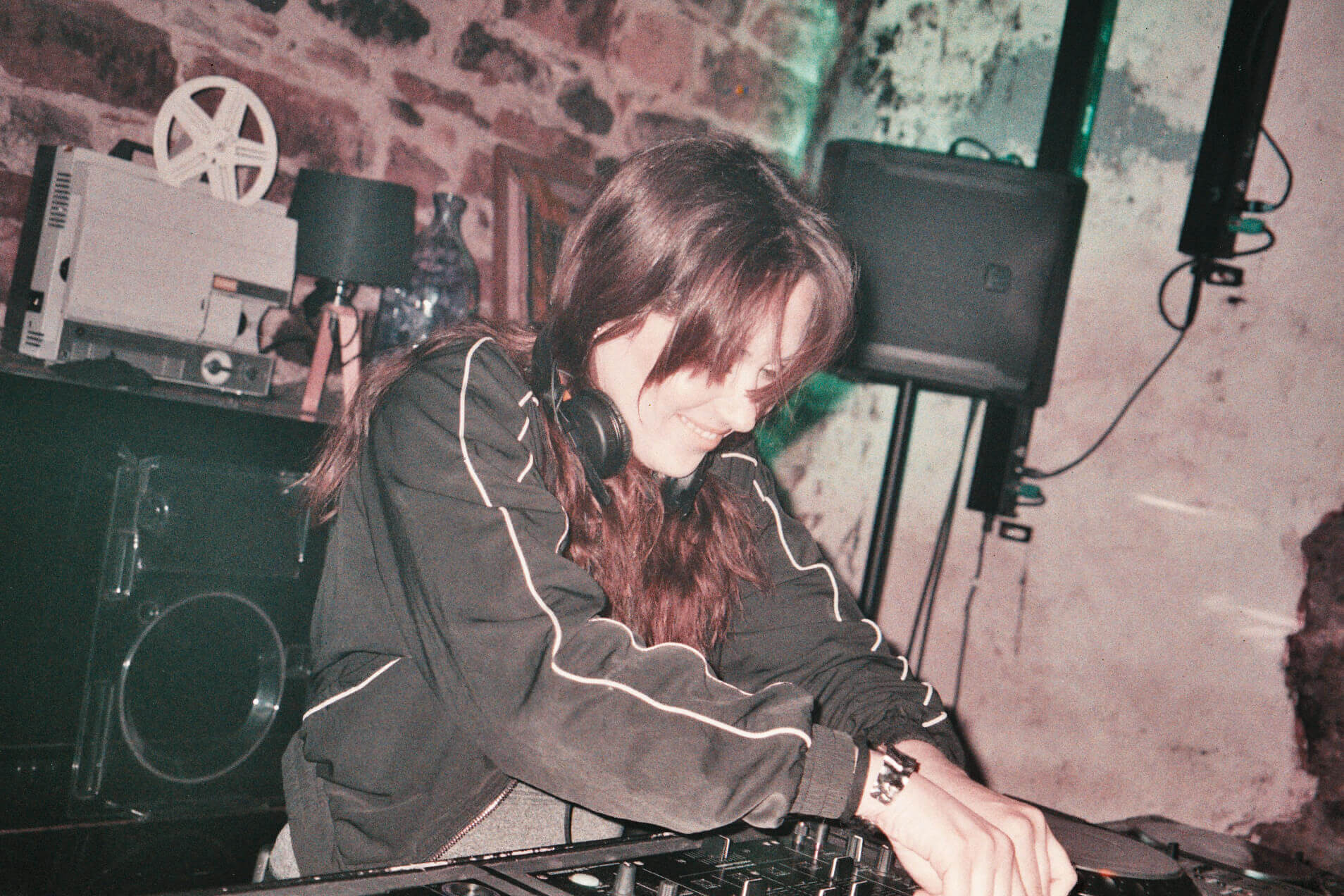 SONAR #1 PLONGER SOUS LA SURFACE | Physical Tool