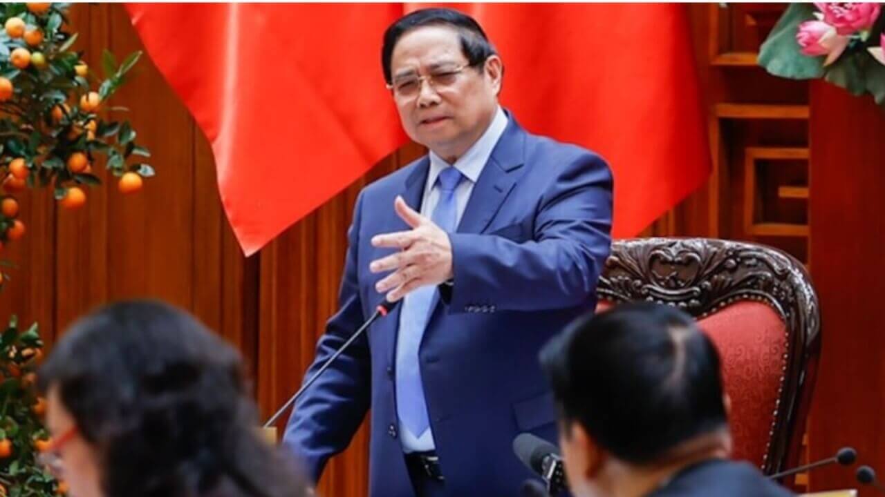 Hoảng hốt vì lạm phát tăng, TT Chính: “Dứt khoát không để mất tăng trưởng"!