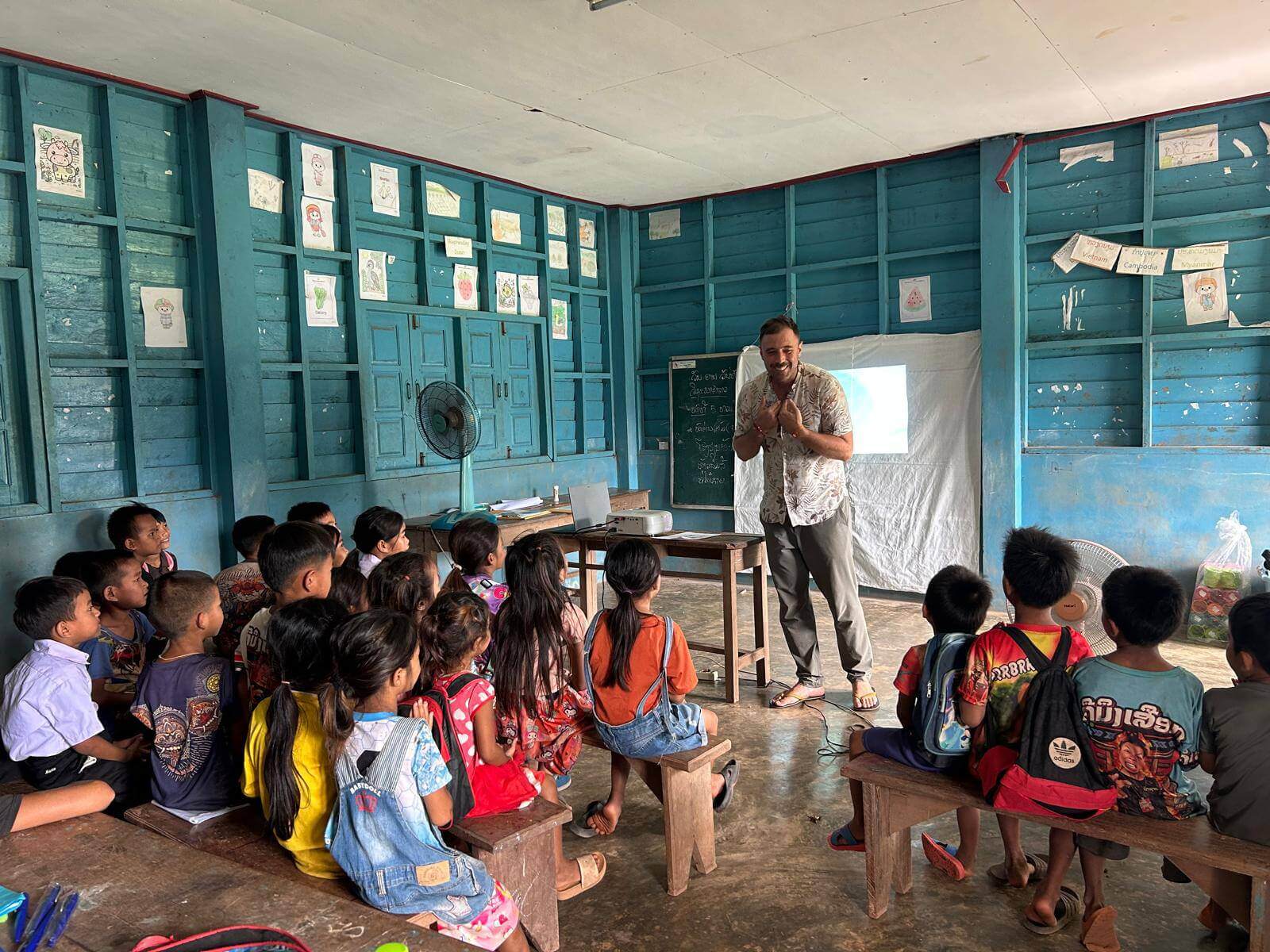 - | Sourires d'Enfants