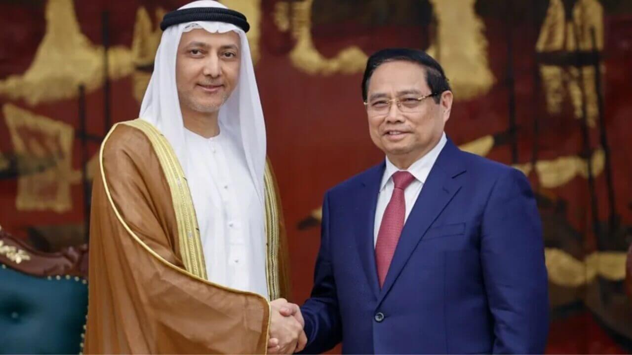 Nhận tin cực xấu, TT Phạm Minh Chính phải trổ tài Ngoại giao cây xăng!