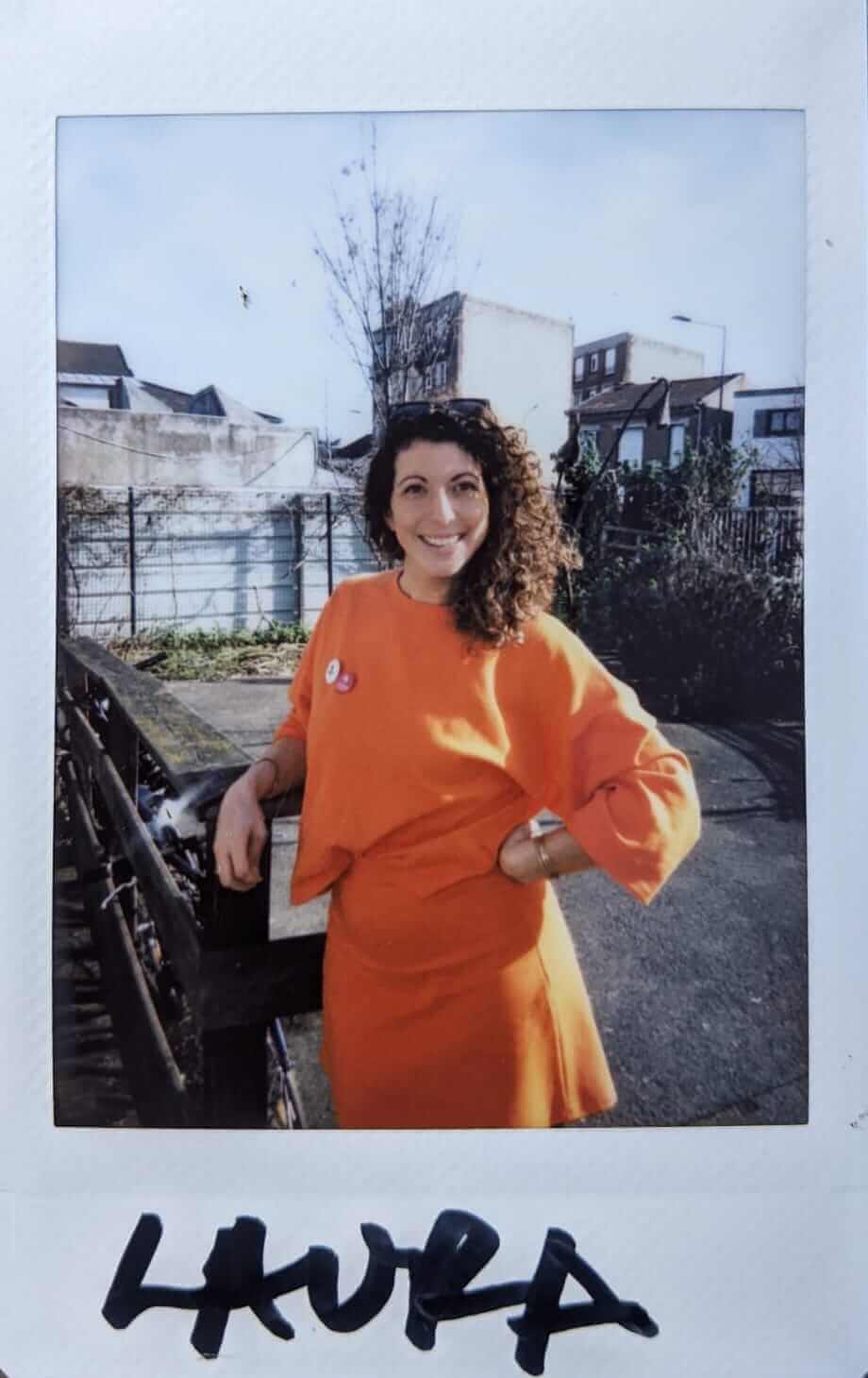 Laura | Lezarts Dans Les Murs