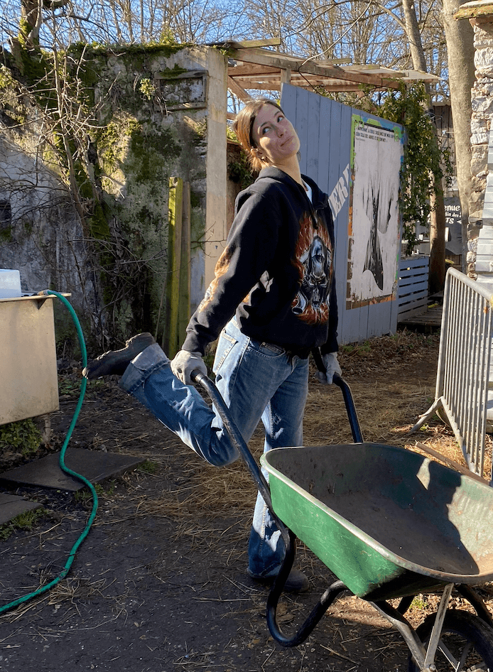 Lucie | Lezarts Dans Les Murs